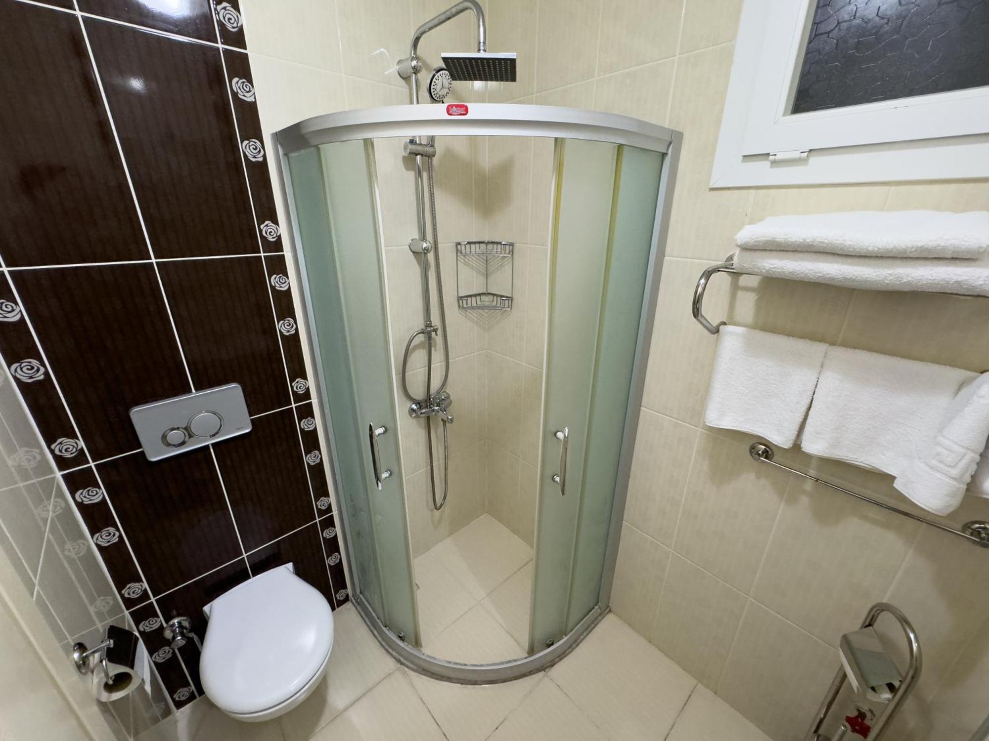 Sardunya Otel 3*