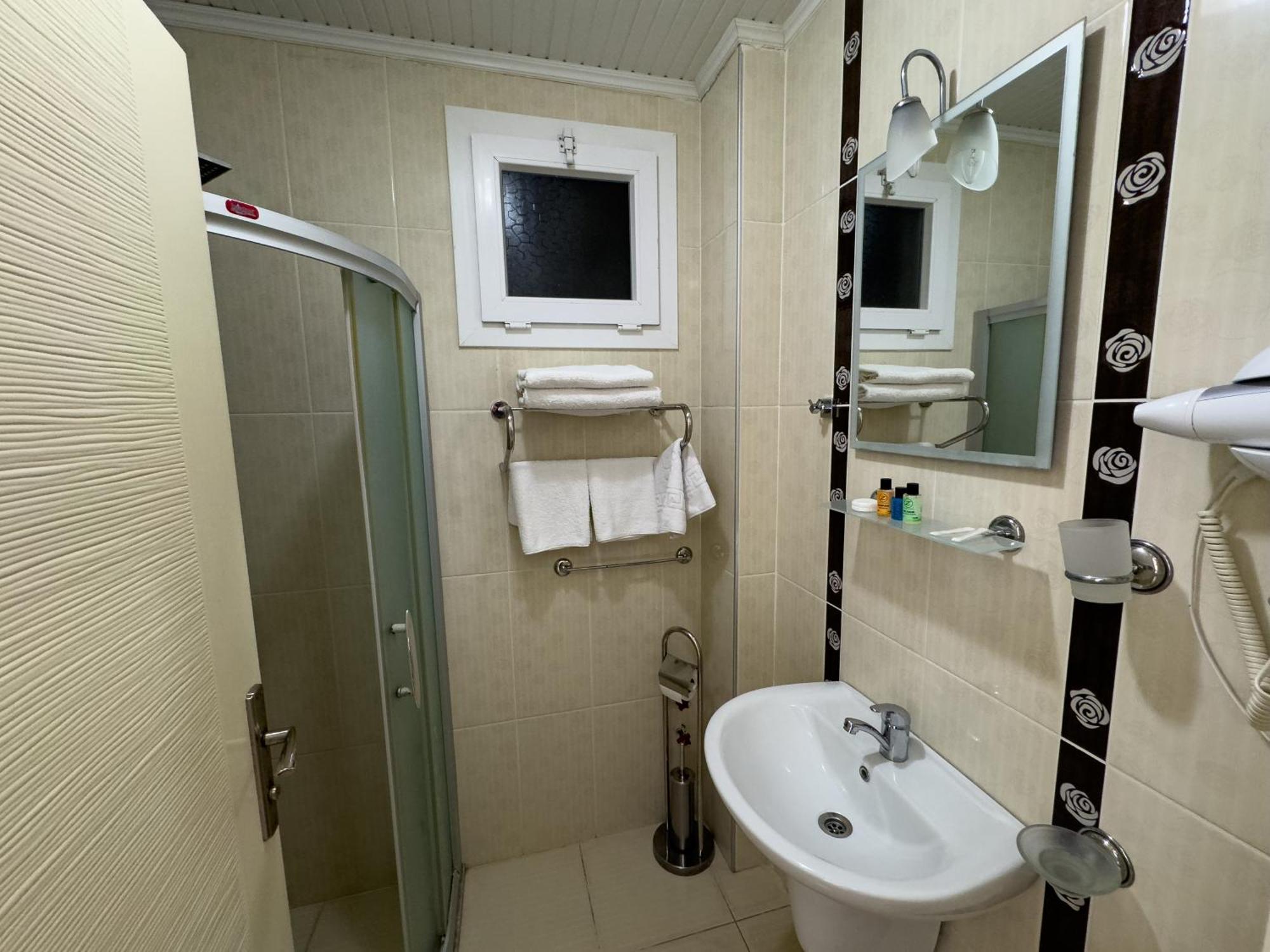 Sardunya Otel 3*